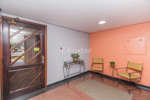 Image 33 - 1017779