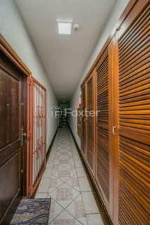 Image 25 - 869516