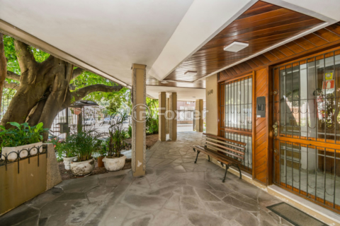 Image 35 - 211750