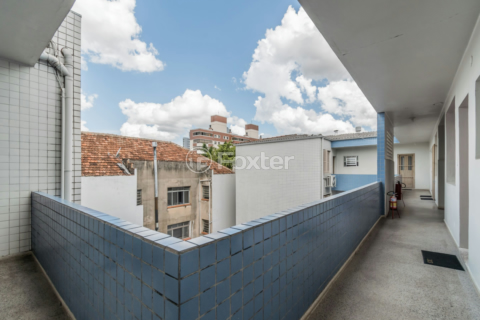 Image 20 - 882927