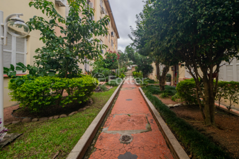 Image 32 - 992575