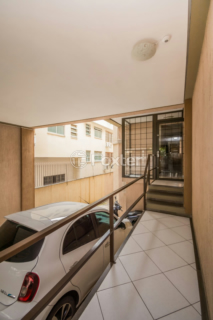 Image 34 - 1004486
