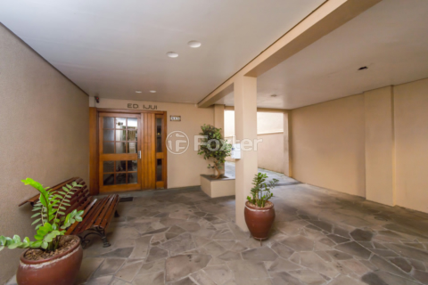 Image 6 - 1005339