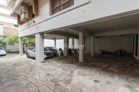 Image 43 - 215228
