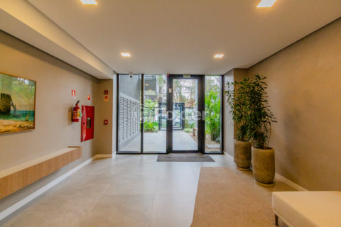 Image 38 - 297275