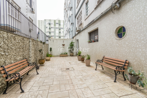 Image 36 - 233683