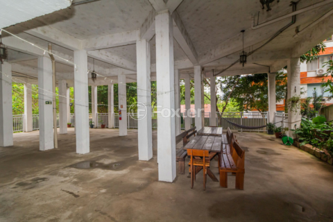 Image 40 - 310002