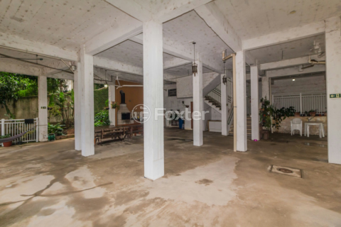 Image 41 - 310002