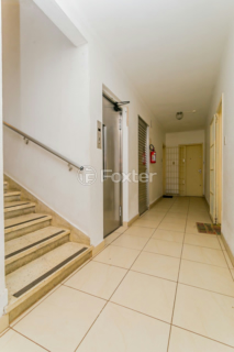 Image 32 - 956188