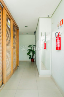 Image 31 - 965165
