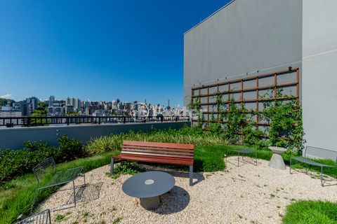 Image 62 - 955390