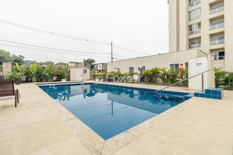 Image 15 - 1000715