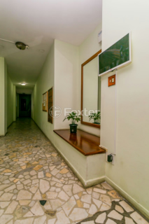 Image 22 - 206017