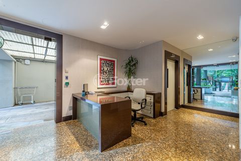 Image 34 - 242402