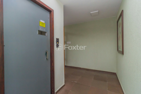 Image 37 - 843947