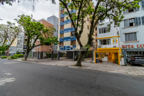 Image 12 - 1012578