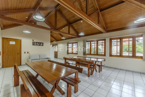 Image 34 - 1018907