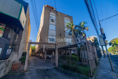 Image 35 - 1001373