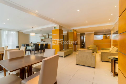 Image 4 - 1011934
