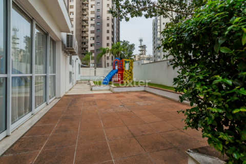 Image 11 - 1011934