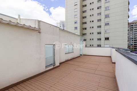 Image 40 - 933703