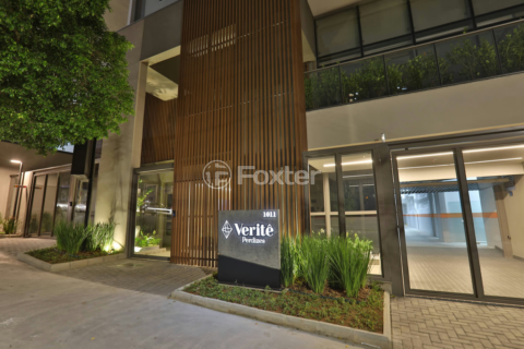 Image 53 - 826842