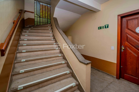 Image 34 - 968095