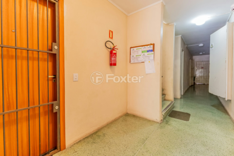 Image 33 - 967596
