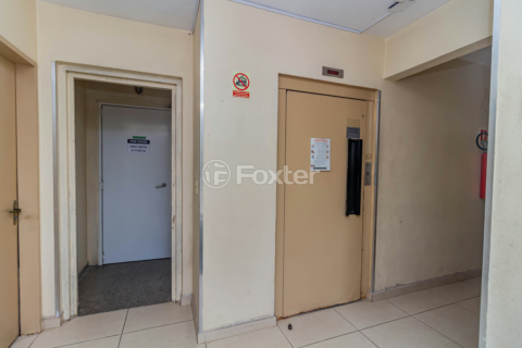 Image 34 - 1017165