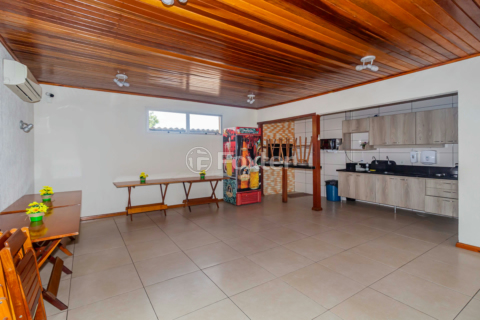 Image 47 - 1017165