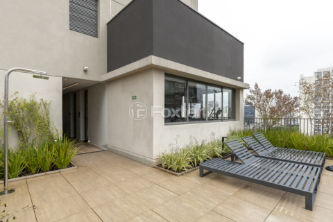 Image 28 - 979754