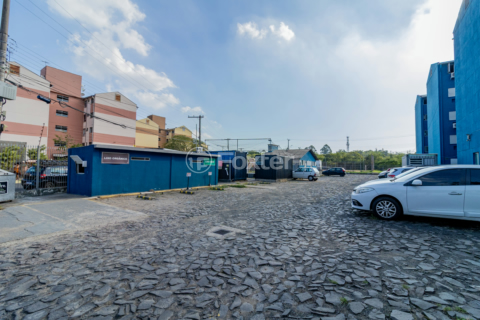 Image 30 - 985595