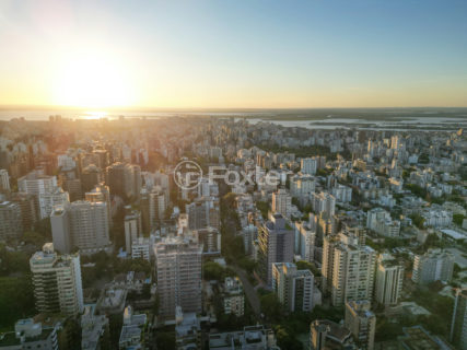Image 44 - 1013694