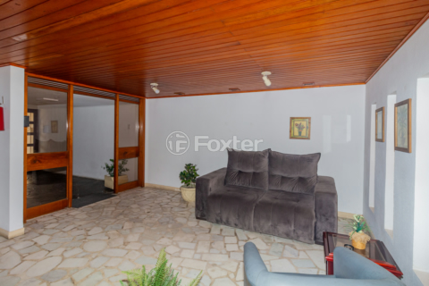 Image 39 - 990596