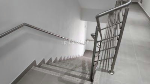 Image 3 - 190030