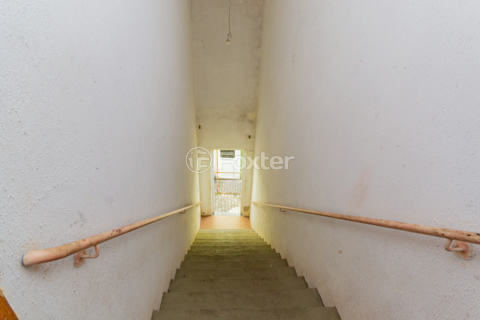 Image 7 - 190049