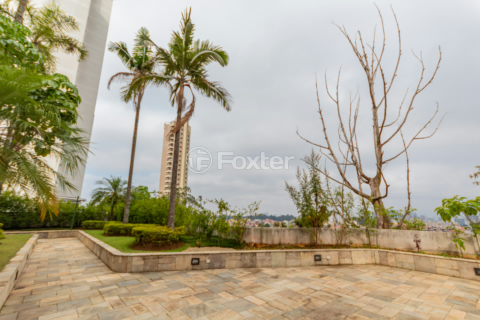 Image 32 - 961347