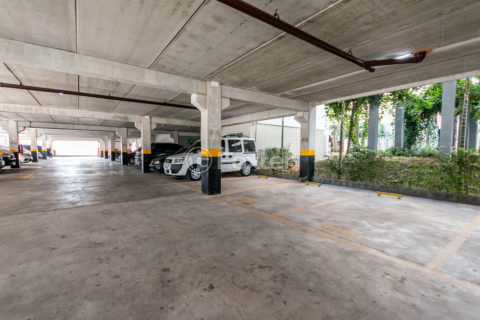 Image 32 - 1015860
