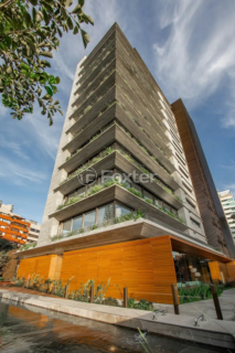 Image 70 - 999617
