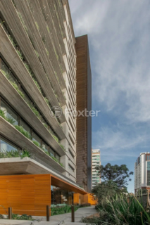 Image 72 - 999617