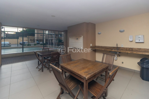 Image 37 - 987847