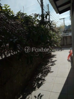 Image 32 - 916504