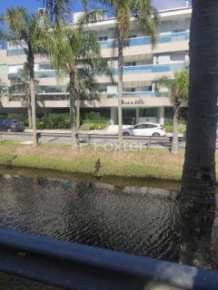 Image 29 - 957743