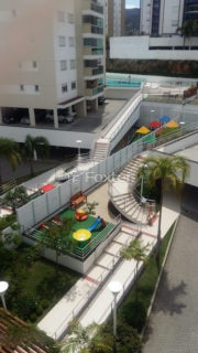 Image 1 - 1004295