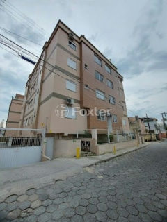 Image 21 - 876693