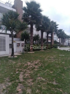 Image 10 - 1009621