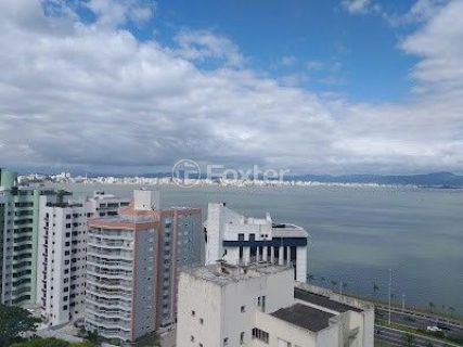 Image 41 - 1011351