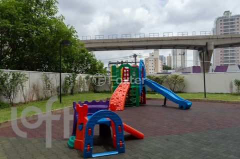 Image 62 - 898537