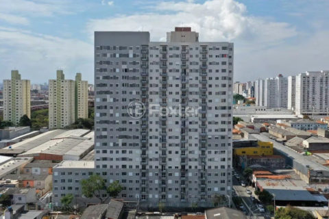Image 16 - 881380