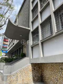 Image 25 - 758108